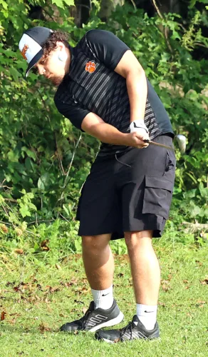 Clippers sweep EOAC golf